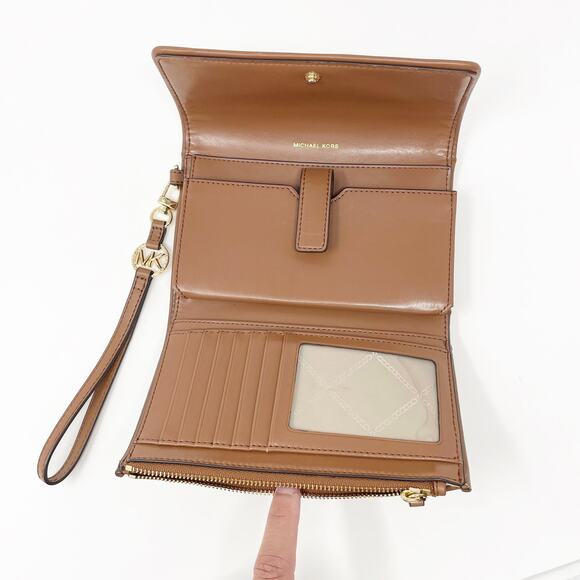 MK Michael Kors Signature Tan Brown Leather Trifold Wallet Gold Hardware Wrist - Picture 6 of 10